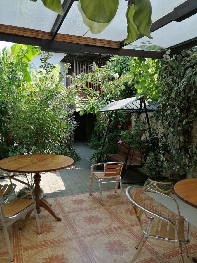 Magnoliia Hotel Сухуми Екстериор снимка