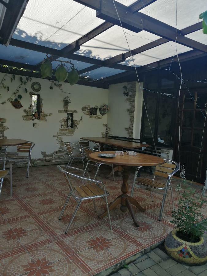Magnoliia Hotel Сухуми Екстериор снимка